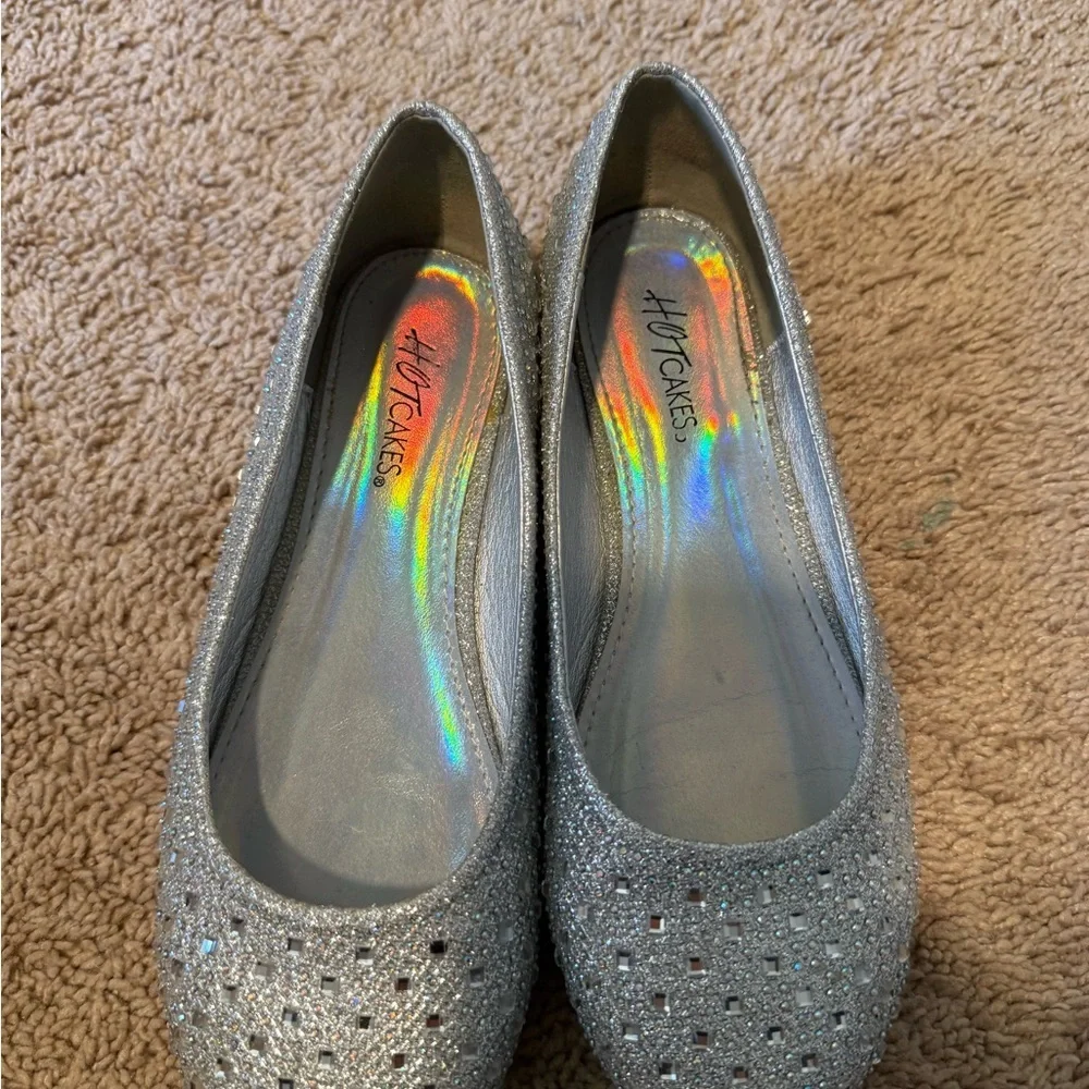 Hot Cakes Sparkling Silver Girls Ballet Flats